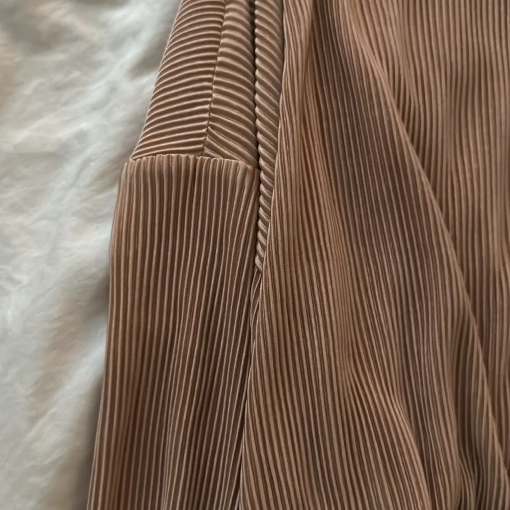 Mauve Blouse - Picture 3 of 3